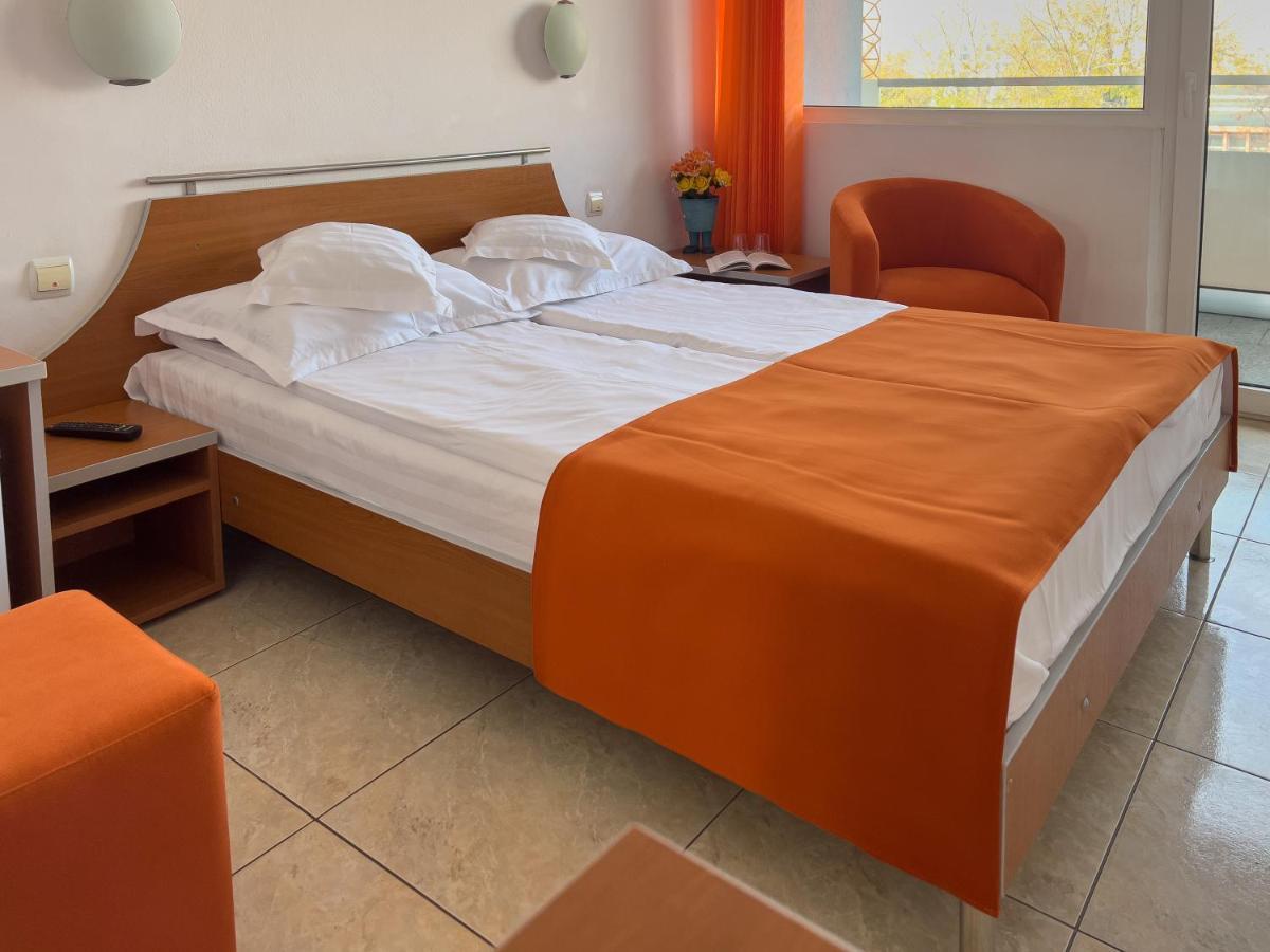 Hotel Dunarea Mamaia Bagian luar foto